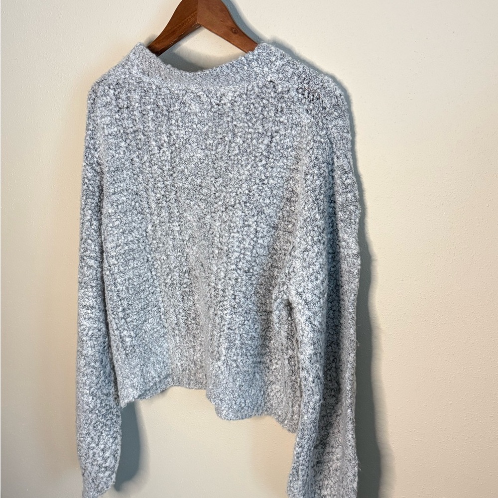 Sadie & Sage Textured Bouclé Knit Sweater Gray M